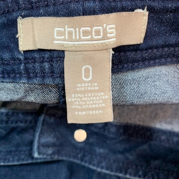Chico’s Dark Wash Denim Capri size 0 (4) - Picture 2 of 7